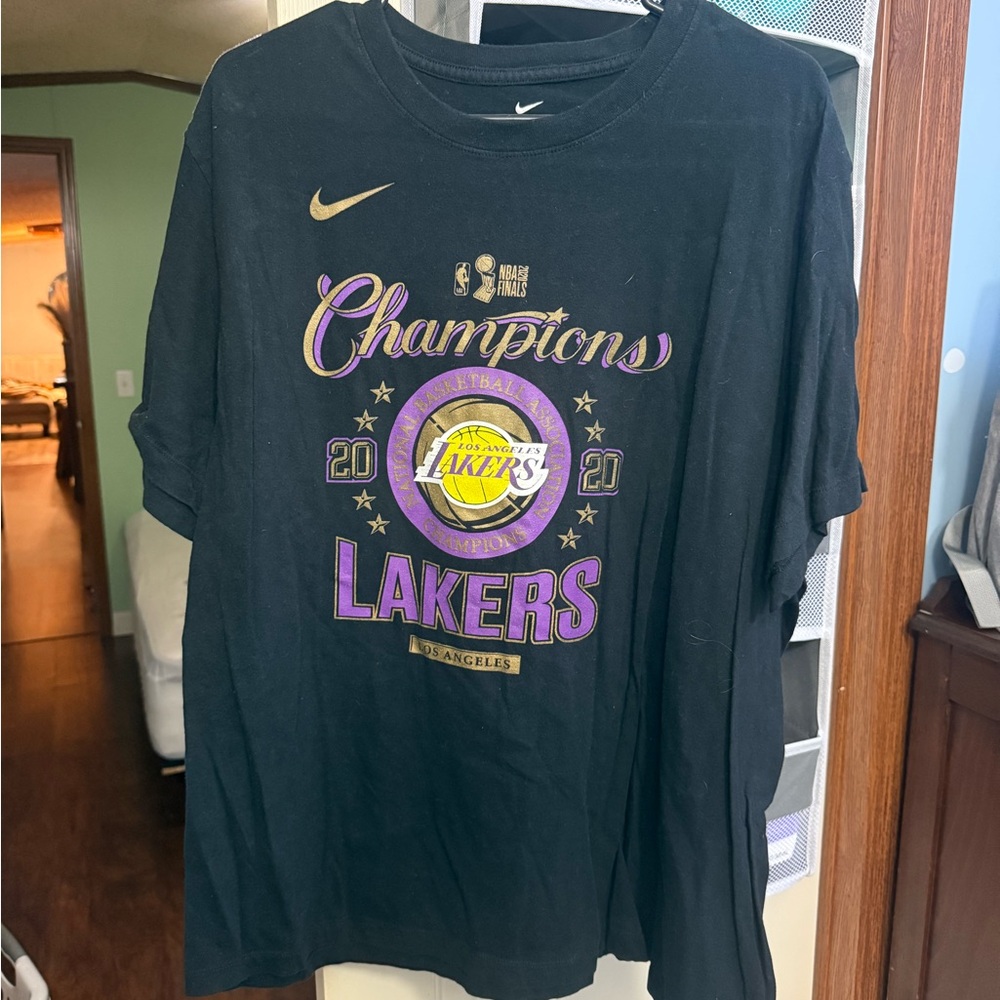 Nike Black Lakers Champions Tee